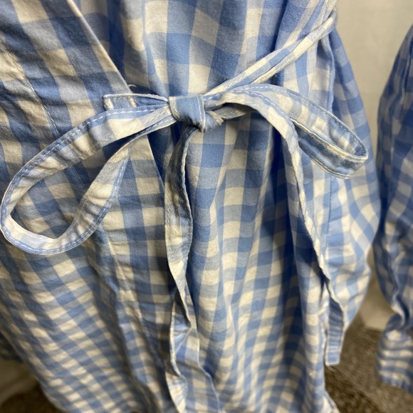 AVON BLUE & WHITE WRAP TOP - Picture 4 of 7